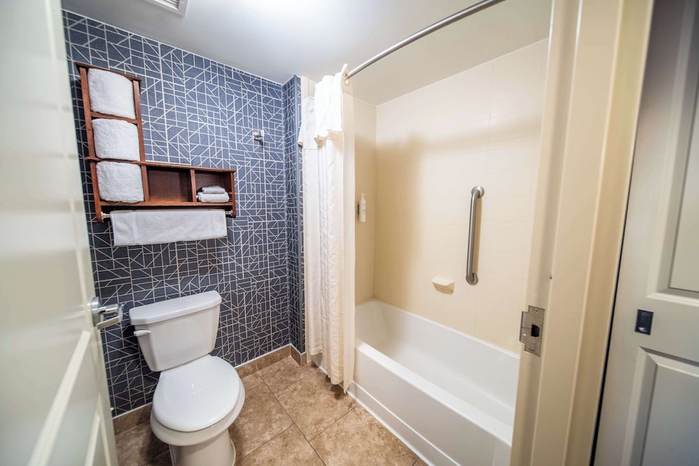 جناح بسريرين كوين مع أريكة، Homewood Suites By Hilton Rochester Mayo Clinic Area Saint Marys 4/4