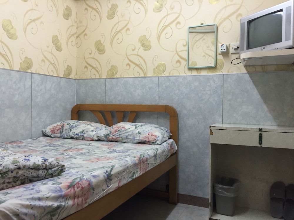 Dragon Hostel 62/66