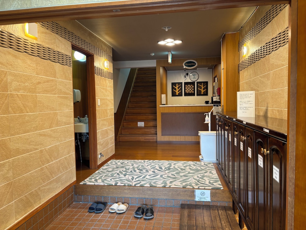 Fujiyama Inn Conifer 39/50