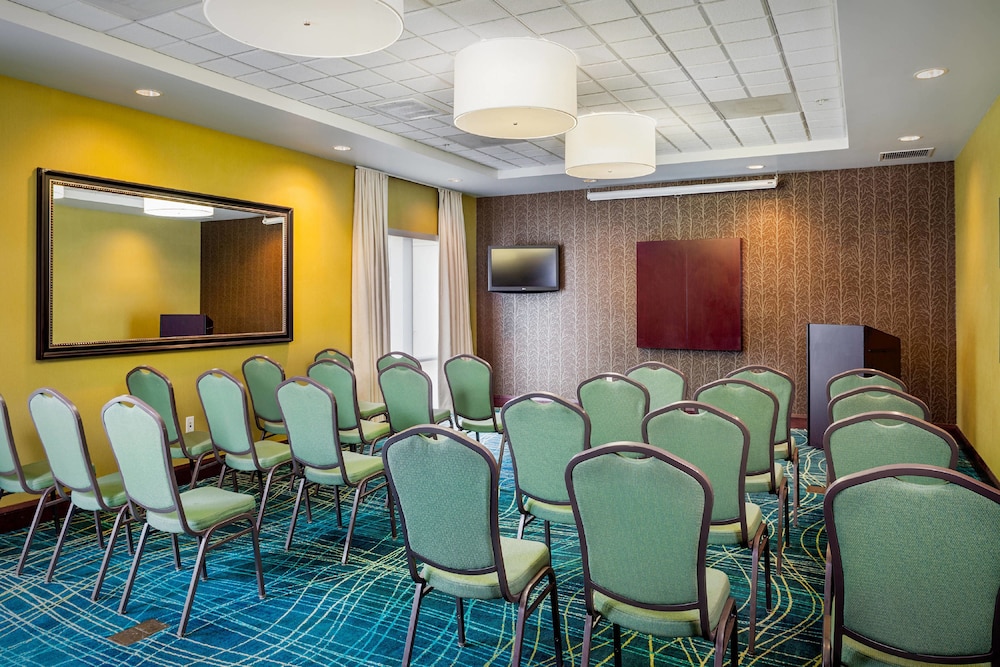 SpringHill Suites by Marriott Modesto 27/28