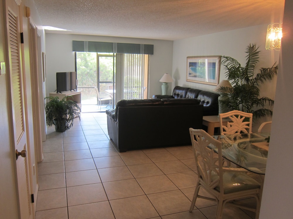 Vacation Villas 24/41