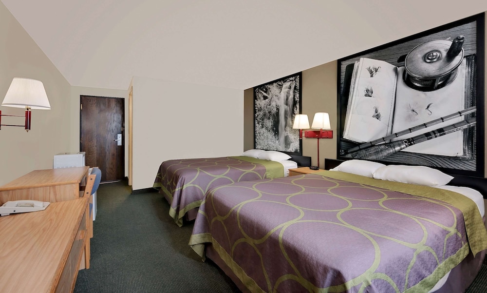 Suite, 2 Queen Beds, Fairbridge Inn And Suites 4/8