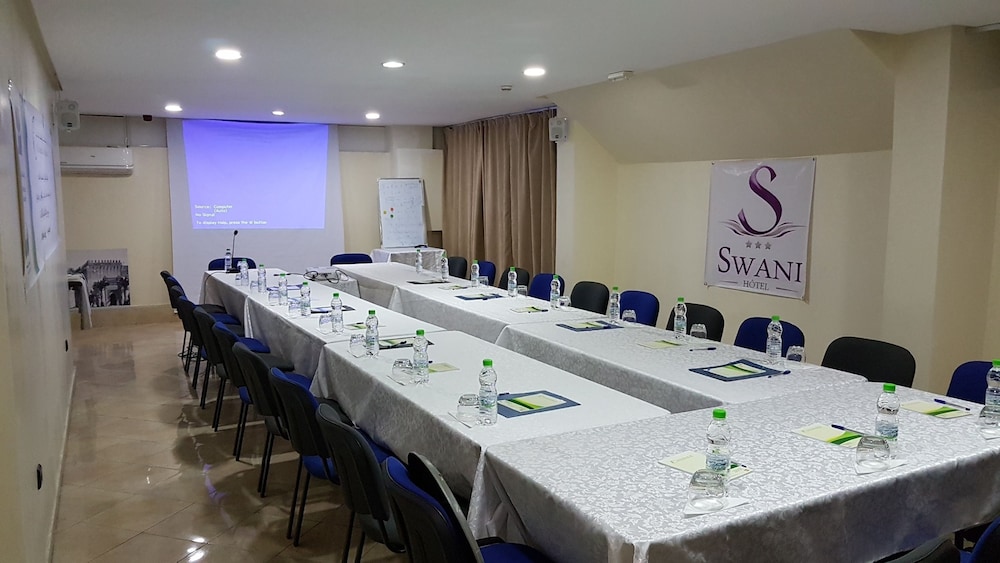 Hotel Swani 23/26