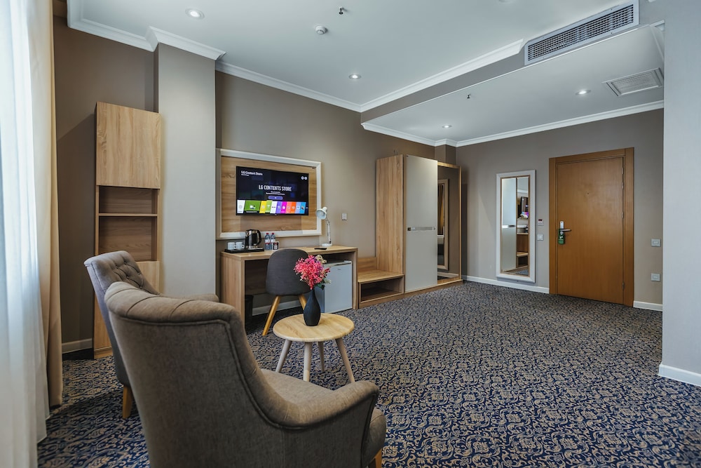 Metro City Hotel 39/44
