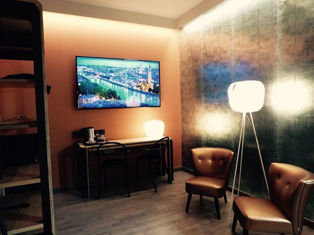 Hotel Firenze (ex Best Western) 54/65