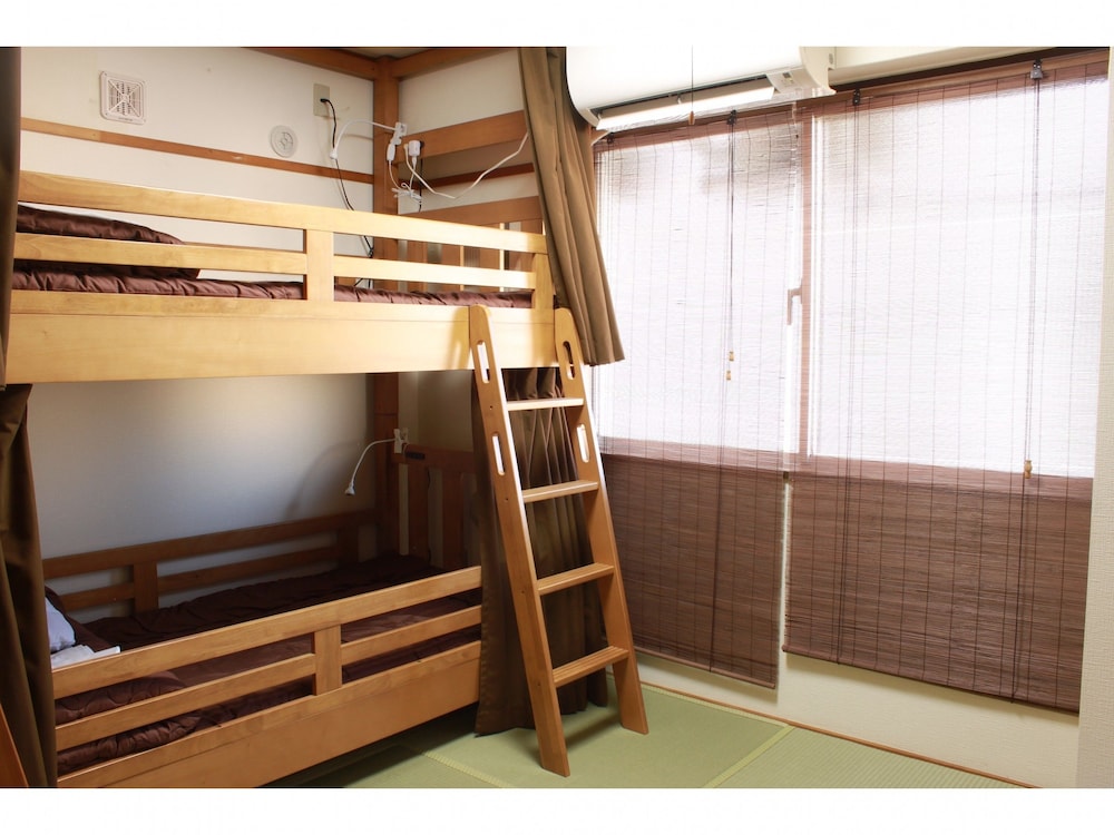 T K Hostel Kobe Sannomiya East 28/37
