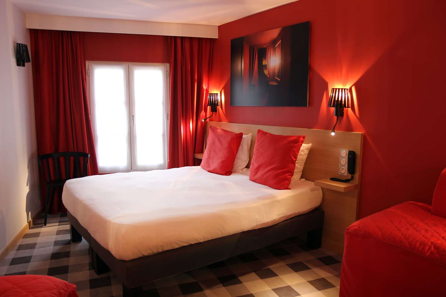 Family, 1 Queen and 1 Single Bed, Sofa, Working Area