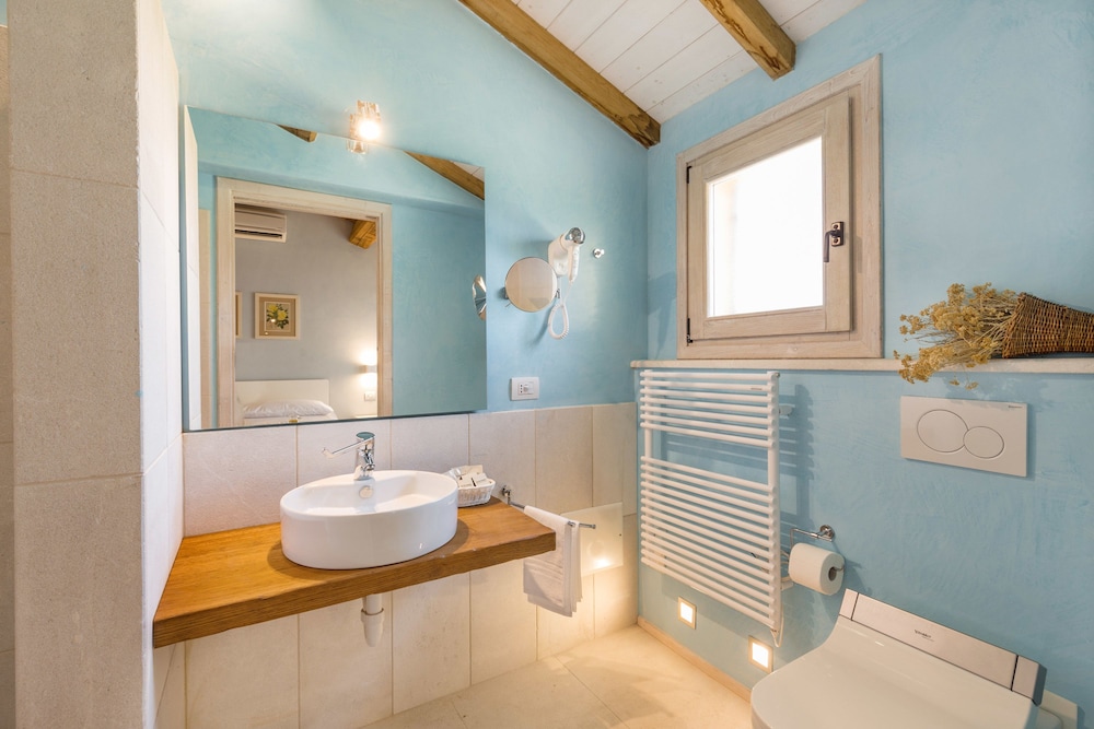 Tenuta Petra Bianca 32/32