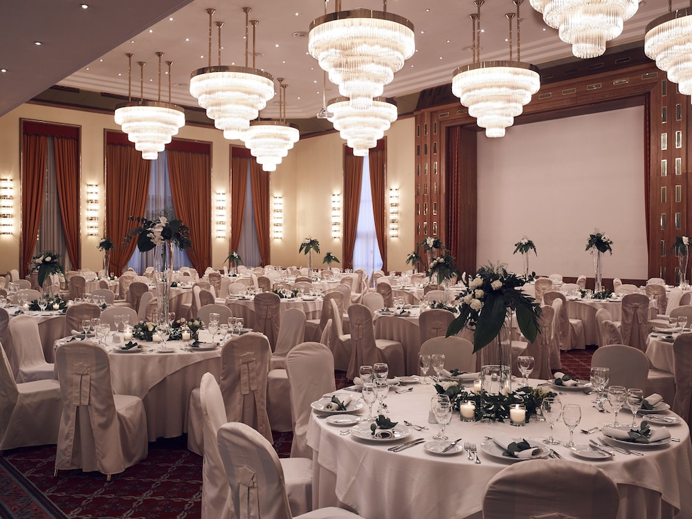 Hotel Du Lac Congress Center Spa 66/76