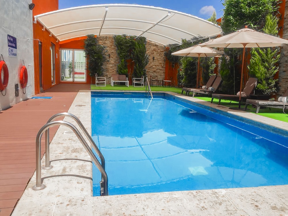 Hampton Inn Suites By Hilton Aguascalientes Airport 6/58