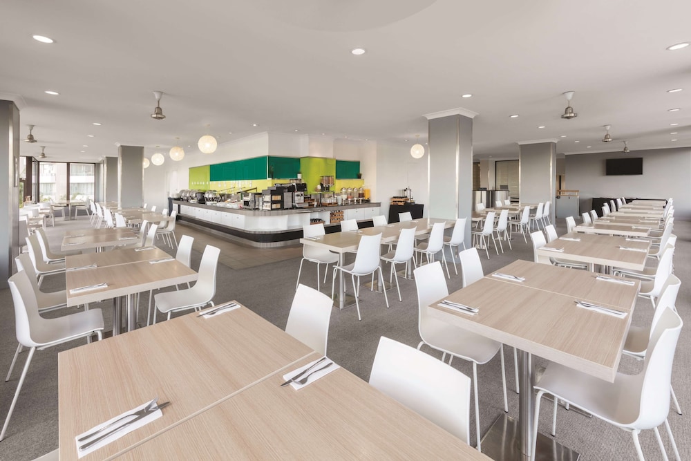 Vibe Hotel Gold Coast 56/66