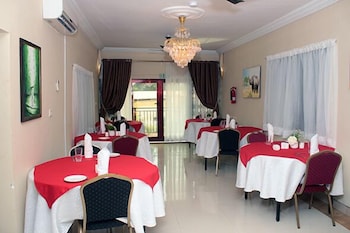 Okumah Hotel 38/44