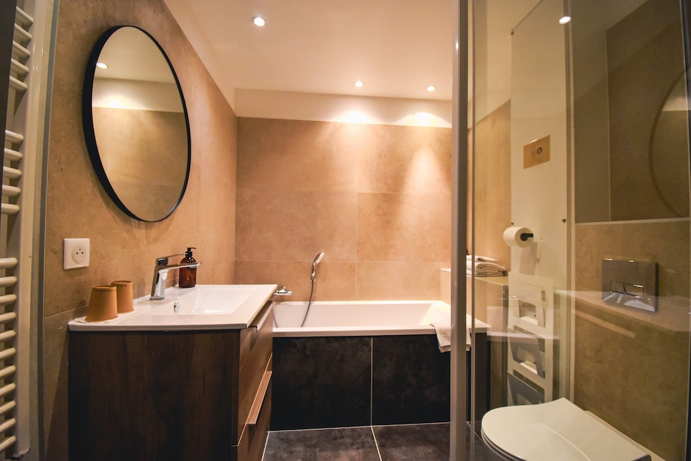Azur Reims Hotel 59/59