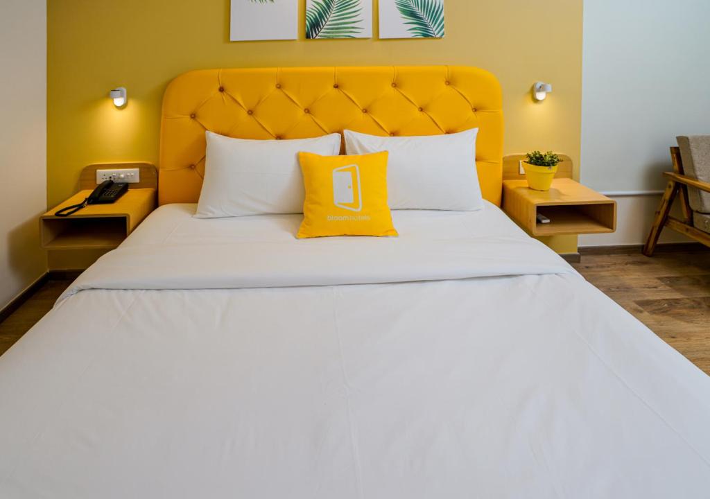 Standard, King Bed