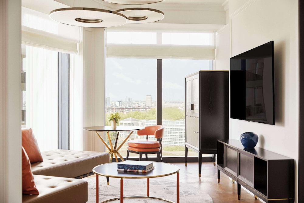 PARK HYATT LONDON RIVER THAMES 30/50