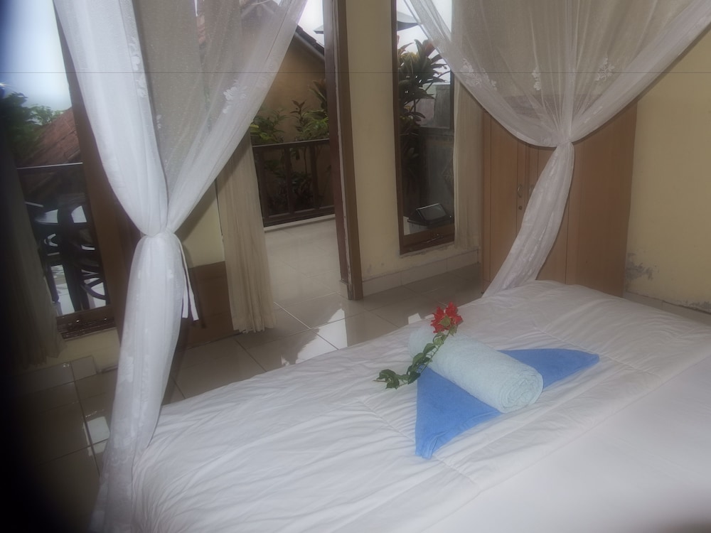 Bukit Indah Home Stay 21/50
