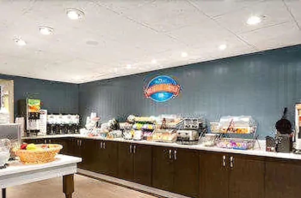 Baymont by Wyndham Florence, SC 5/23