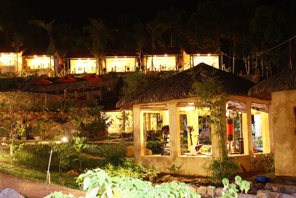Daisy Resort 4/75