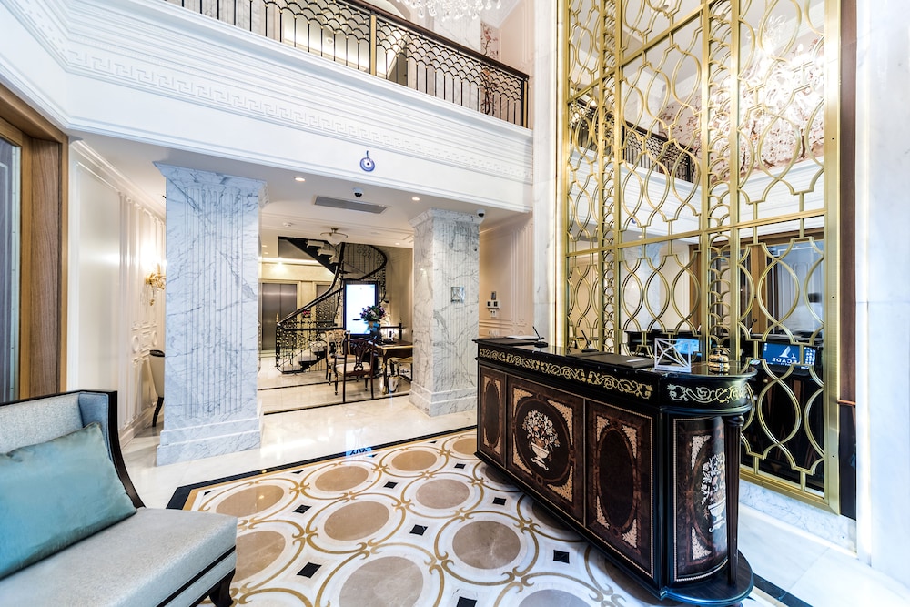 Arcade Hotel 7/41