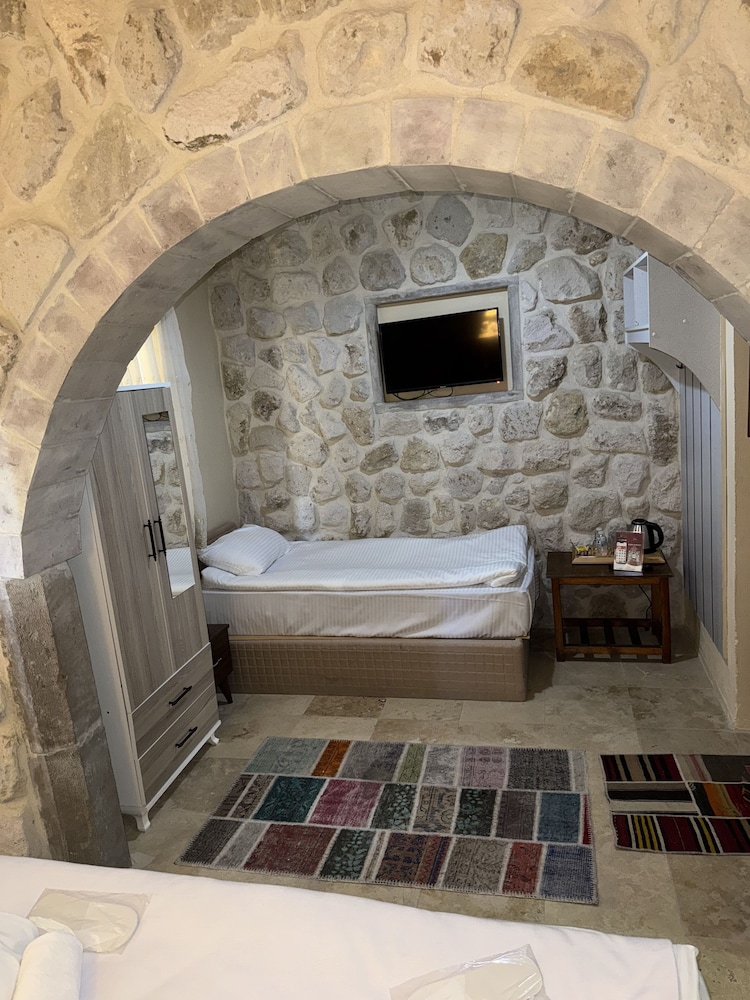 Crazy Horse Pension 36/50