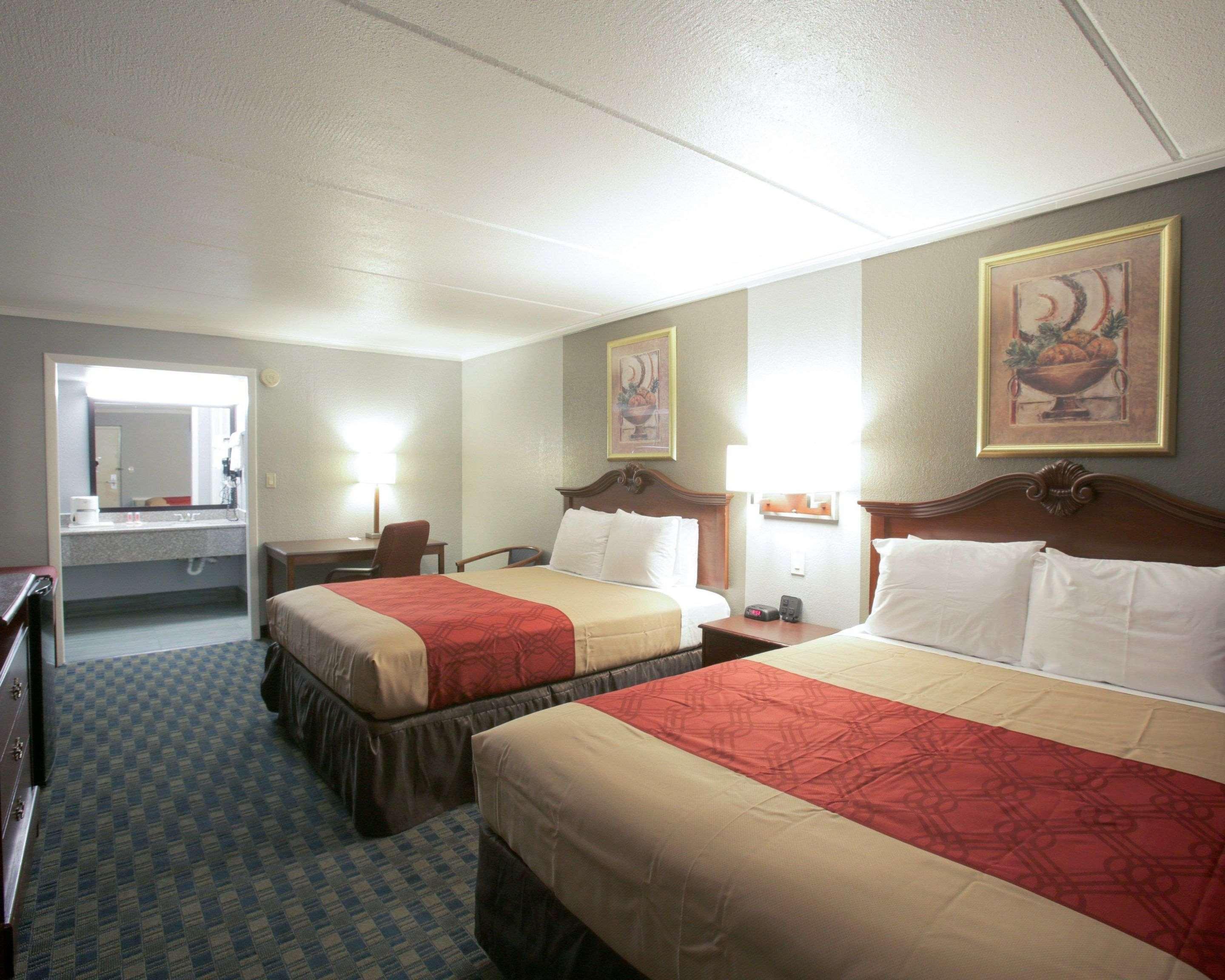 ROOM, 2 QUEEN BEDS