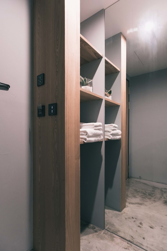 PAPOA HOTEL 38/50