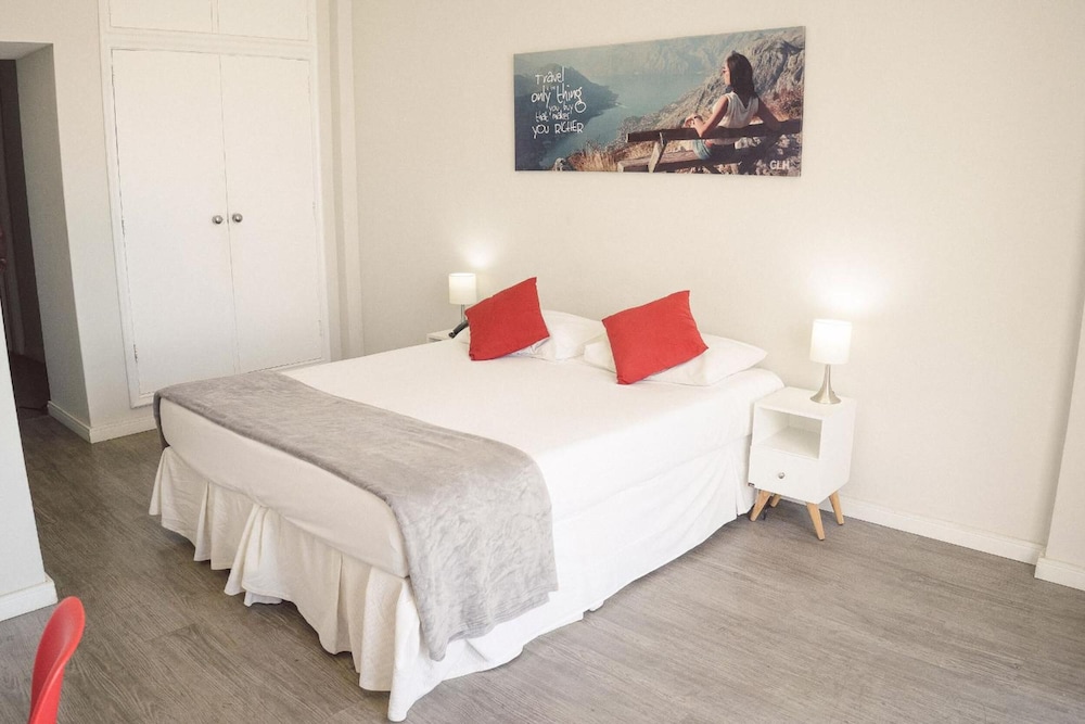 Clh Suites Domingos Ferreira 35/67