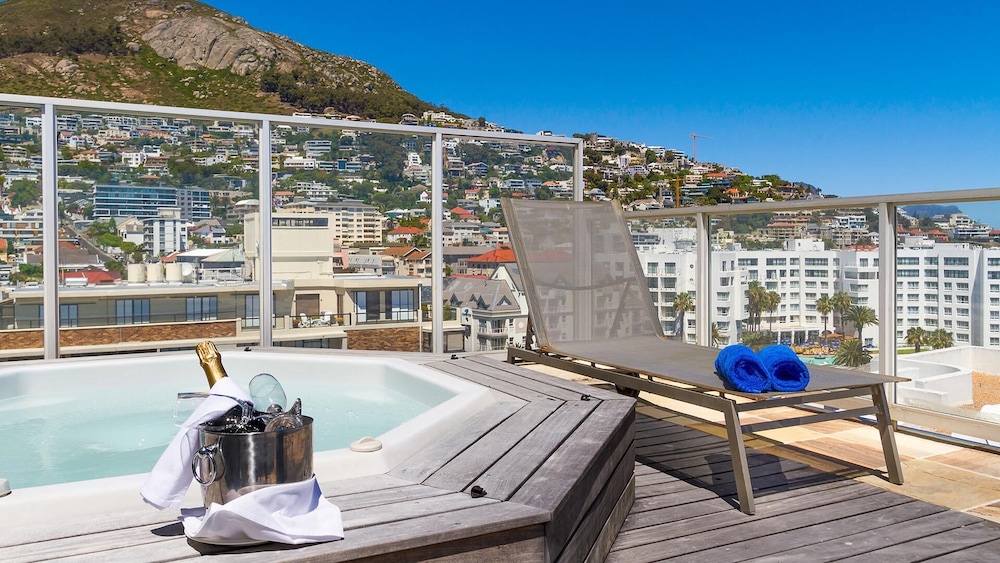 Peninsula All-Suite Hotel by Dream Resorts 24/49