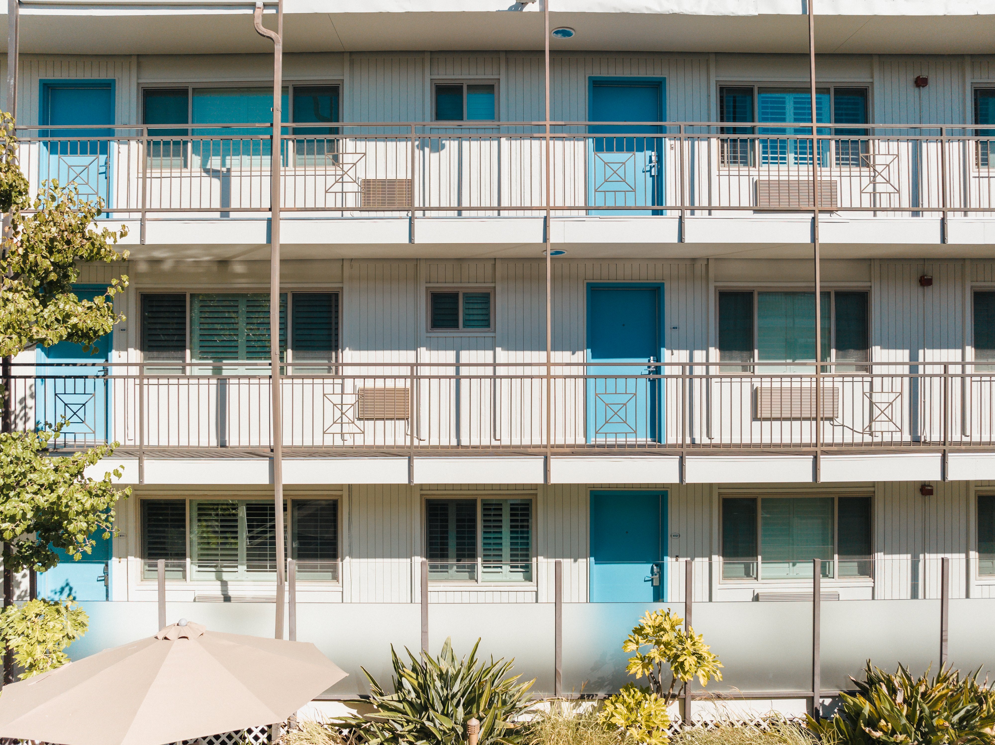 Marin Suites Hotel 4/81