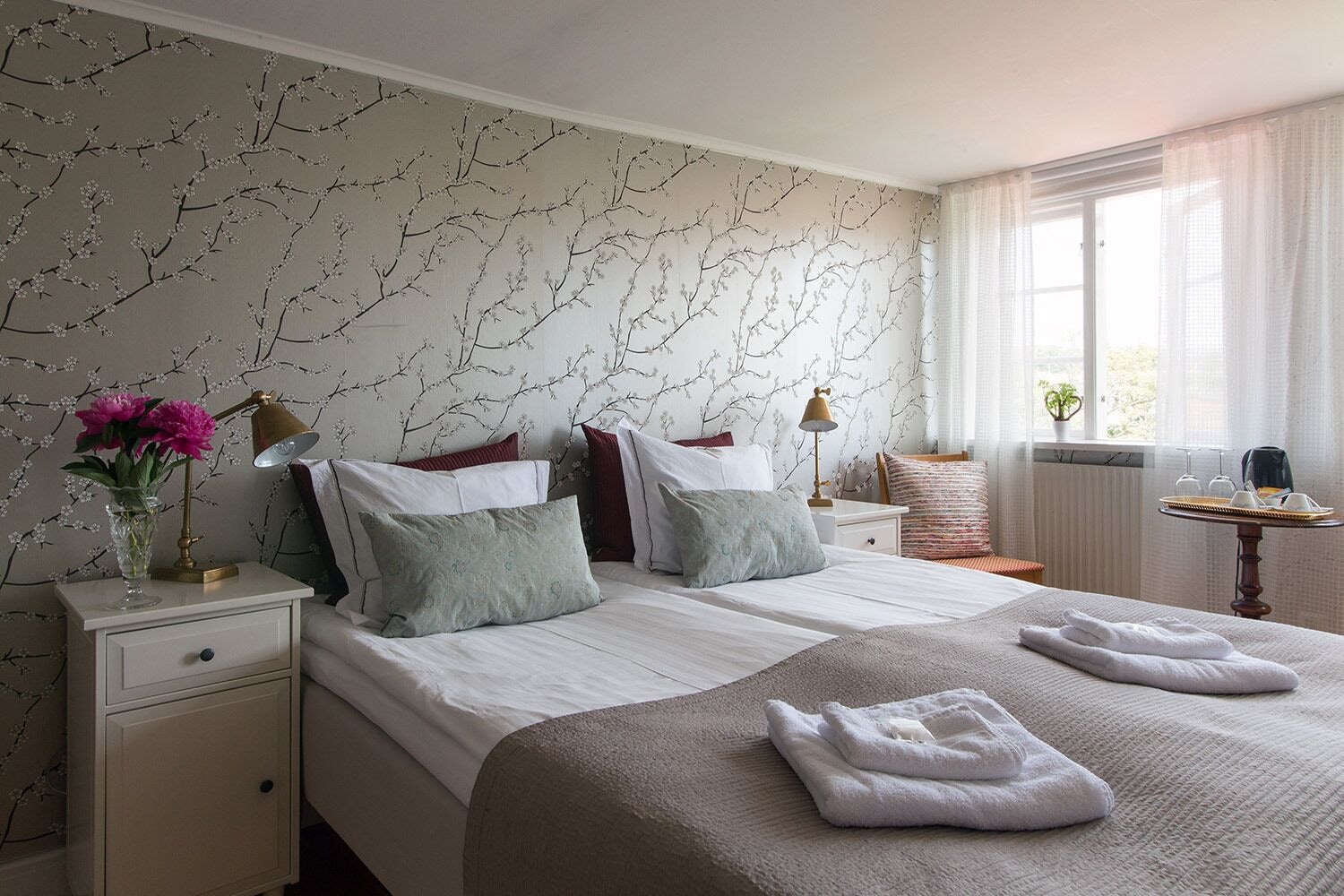 Superior, Queen Bed