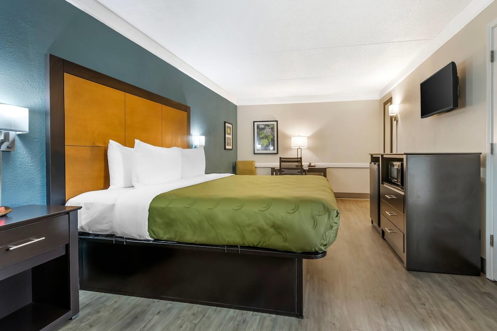 Quality Inn & Suites North Charleston Ashley Phosphate 26/50