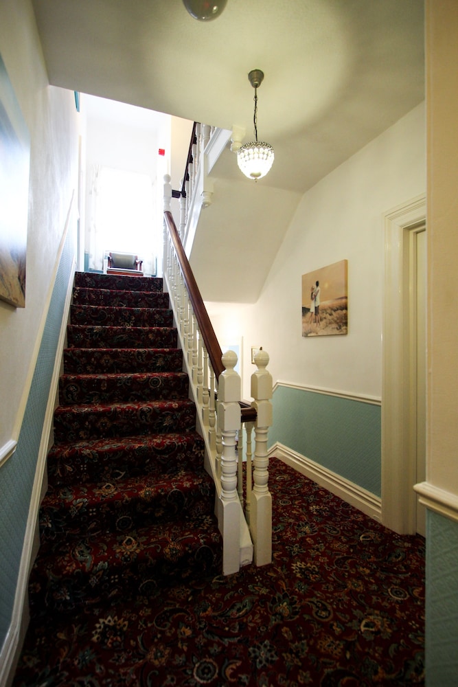 Harbour Heights Guest House 21/41