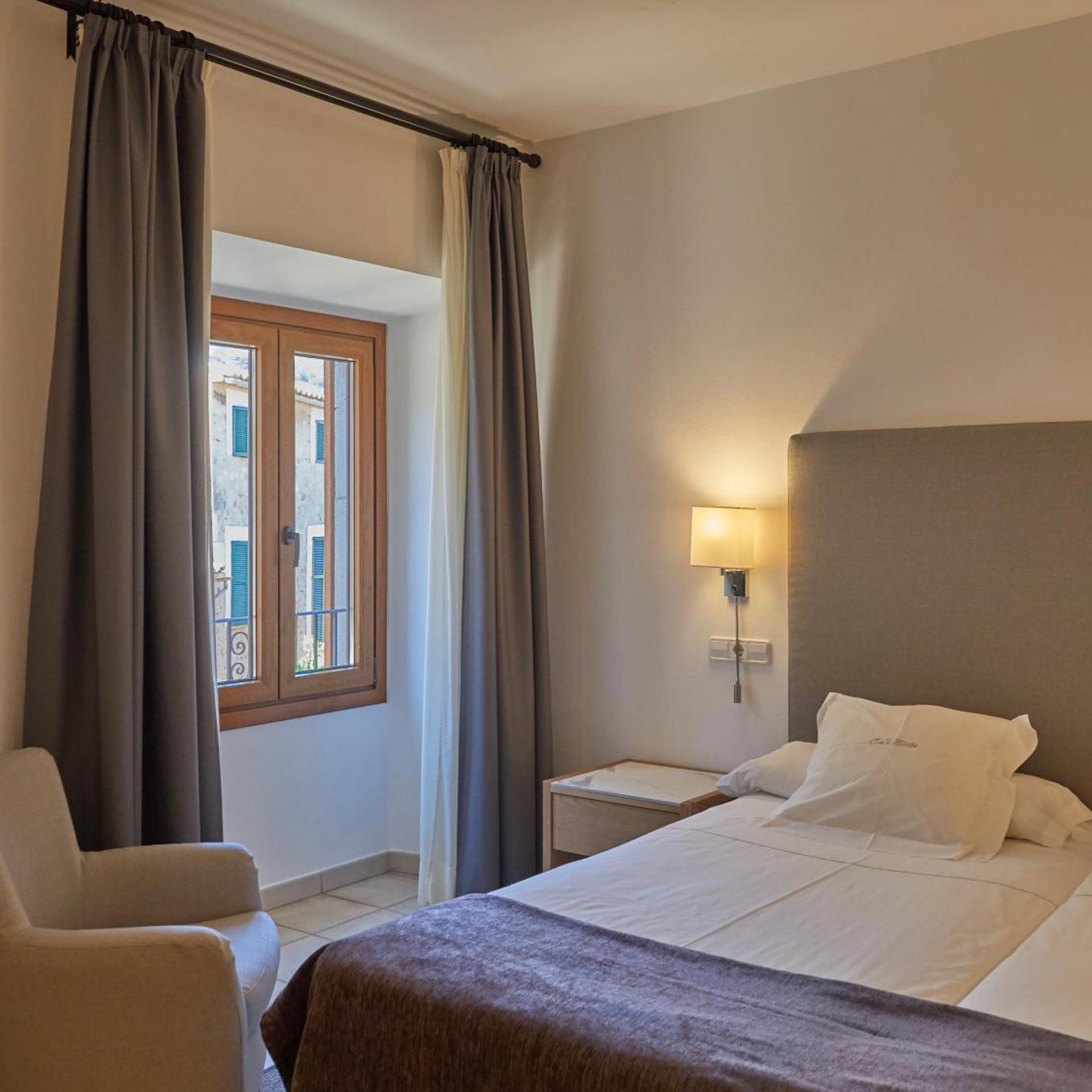 Budget, Double or Twin Bed, No Balcony