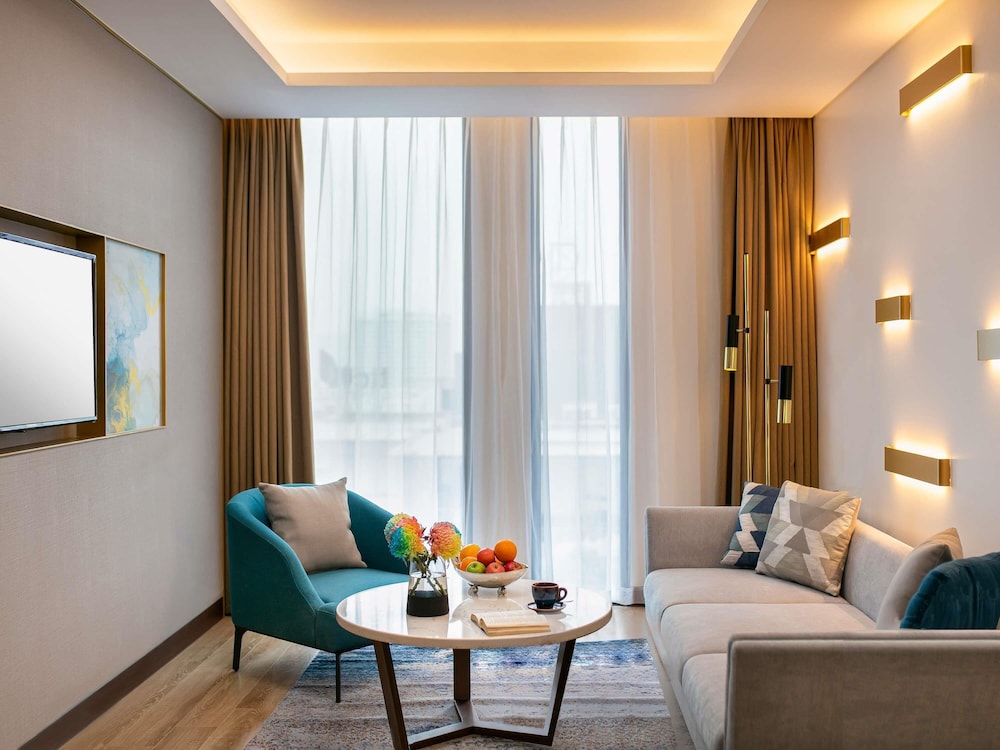 Movenpick Living West Hanoi 95/112