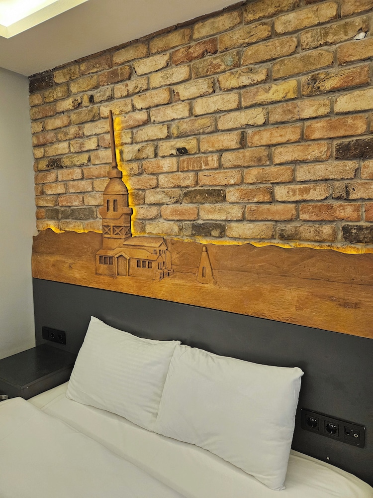 A Plus Residence 27/47