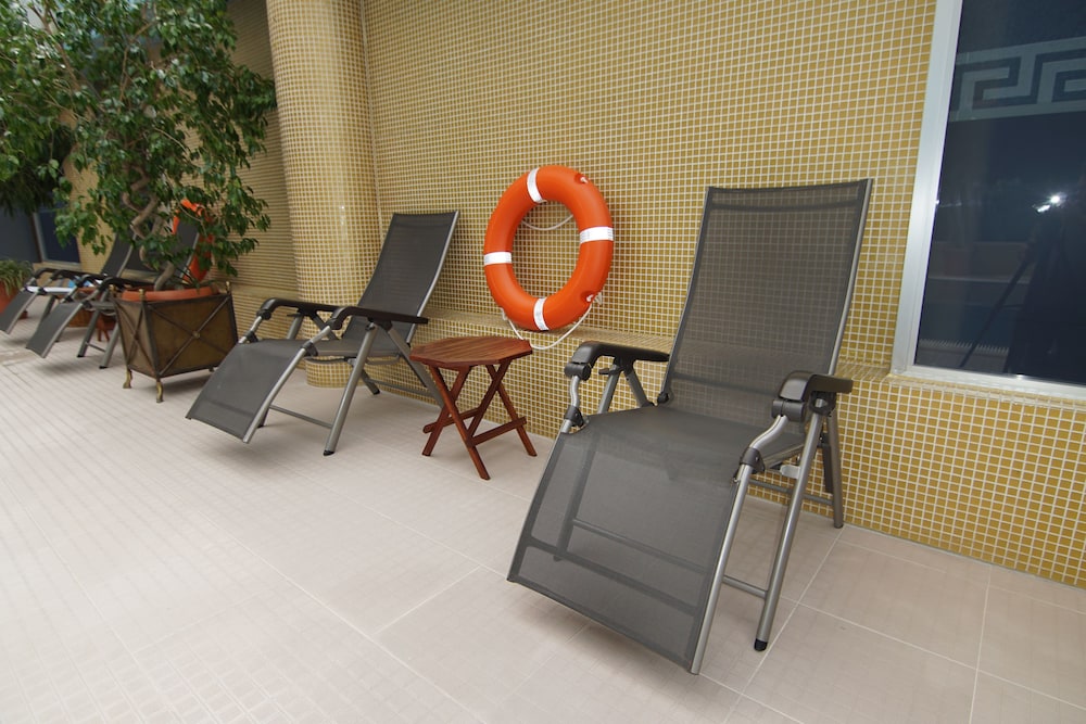 Dostyk Hotel 46/64