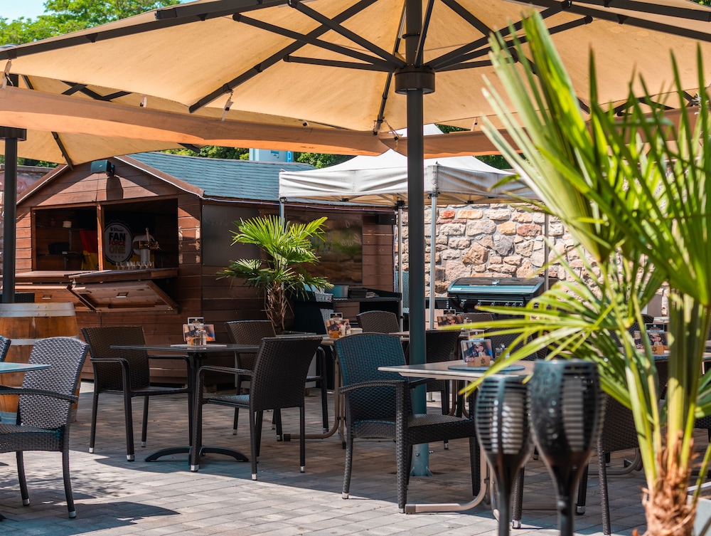 Hotel Restaurant Barbarossahof 57/72