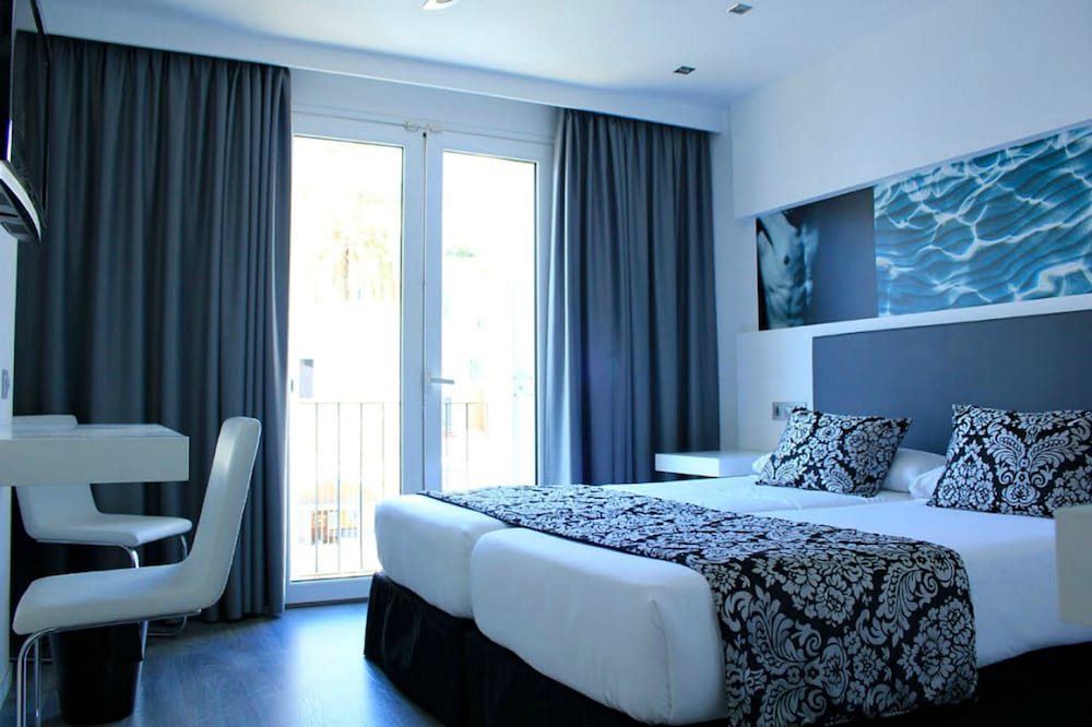 STANDARD, DOUBLE BED