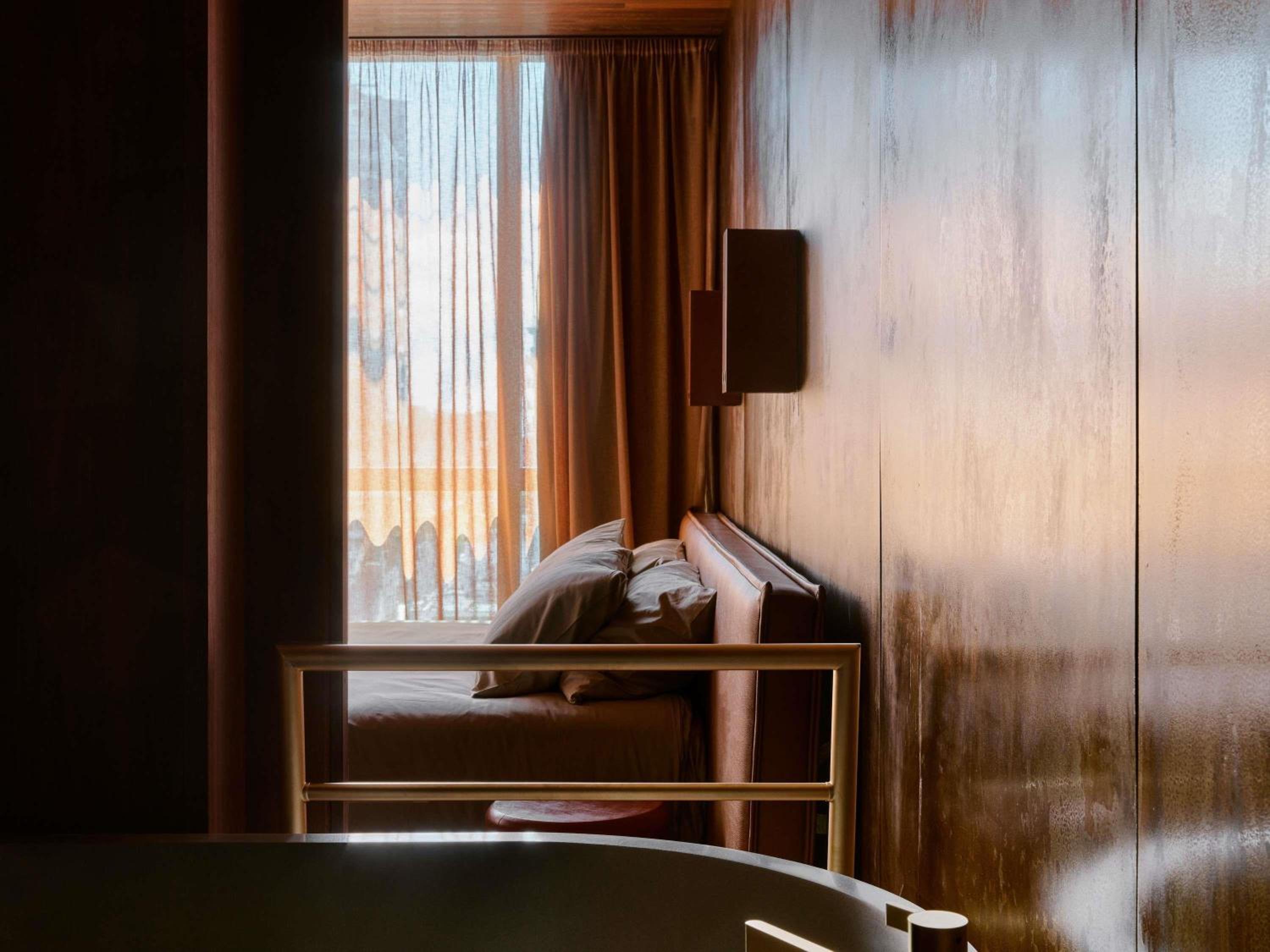 Horizon, Suite