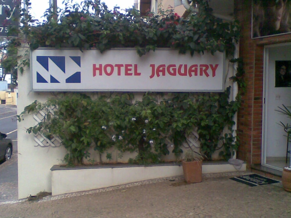 Hotel Jaguary 12/64