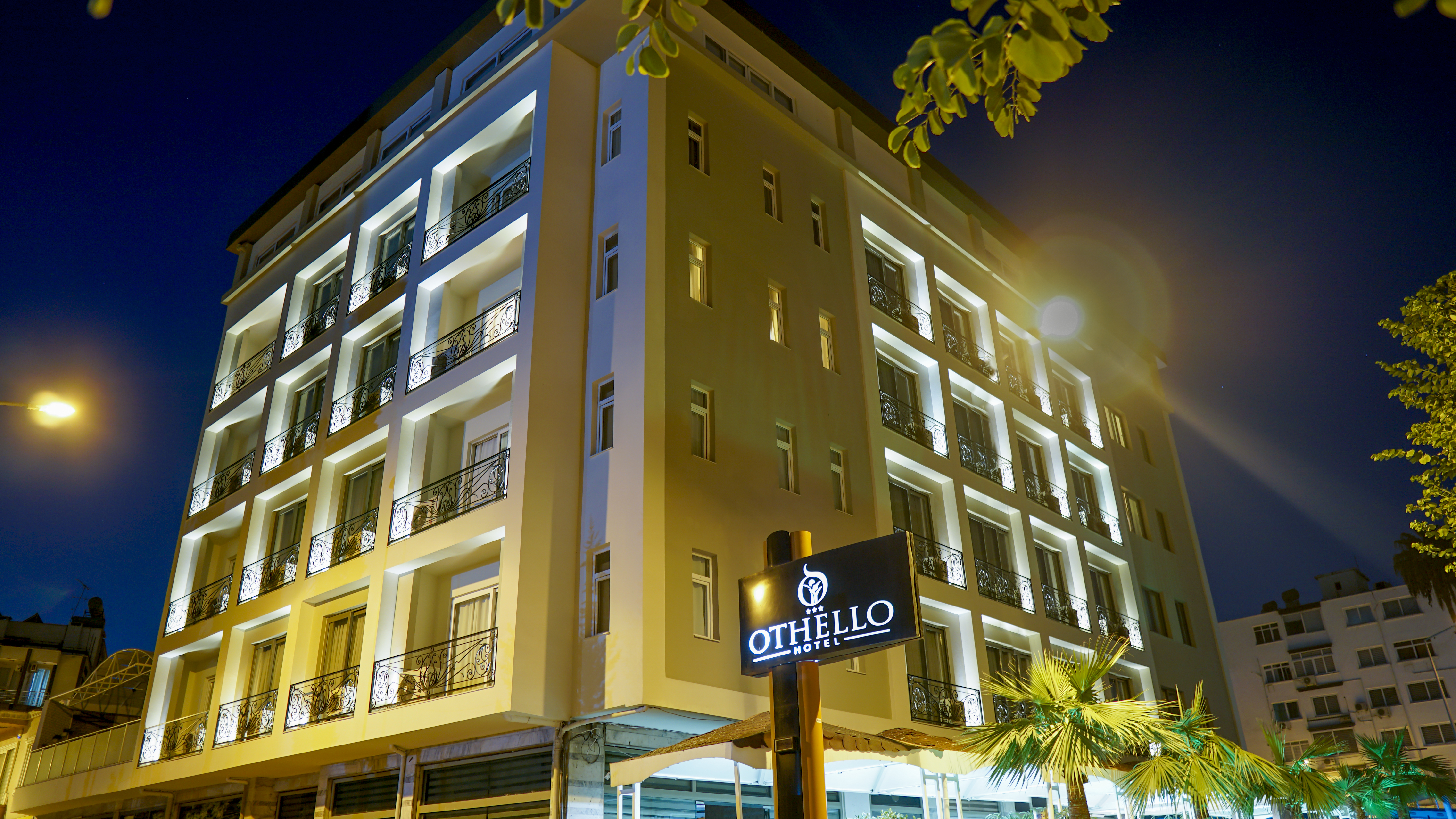 Othello 2/21