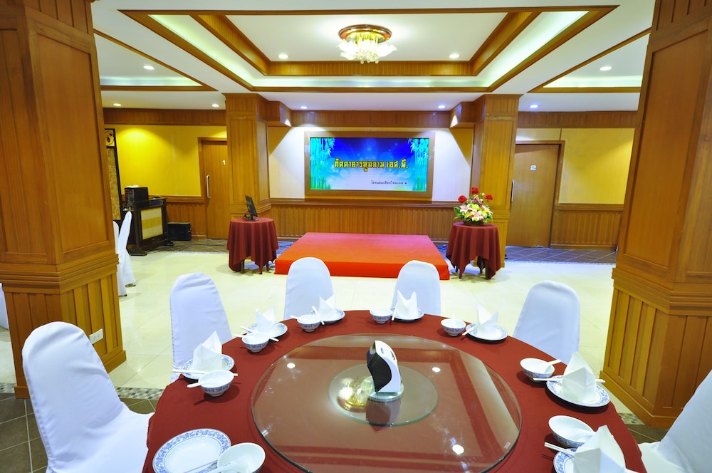 Chiangmai S P Hotel Chang Phueak 27/33