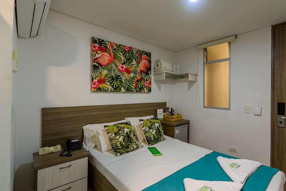 LLERAS GREEN HOTEL 39/71
