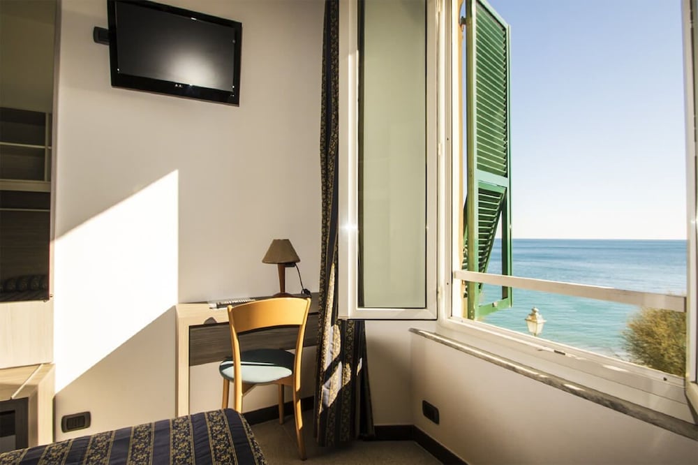 Hotel Baia 30/43