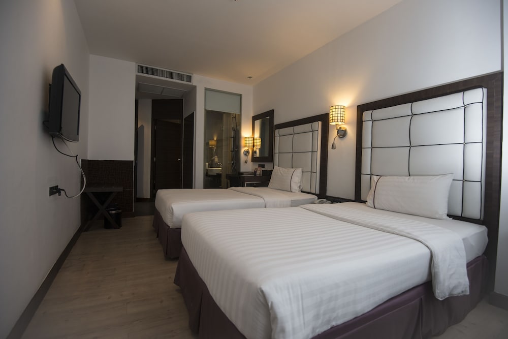 S Sukhumvit Suites Hotel 14/57