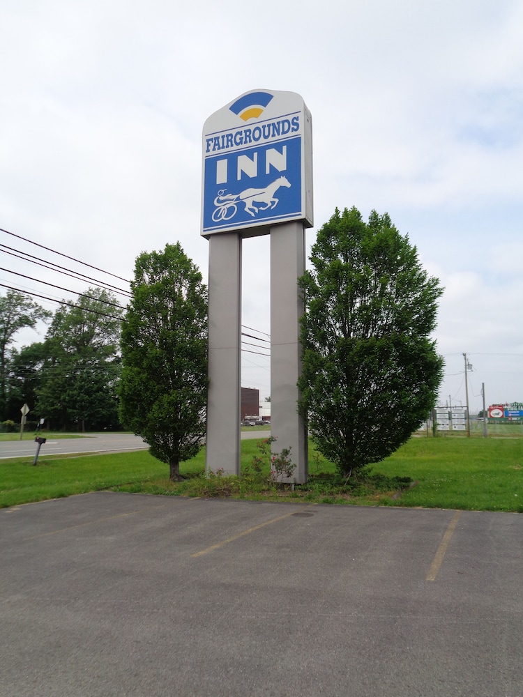 Fairgrounds Inn 39/42