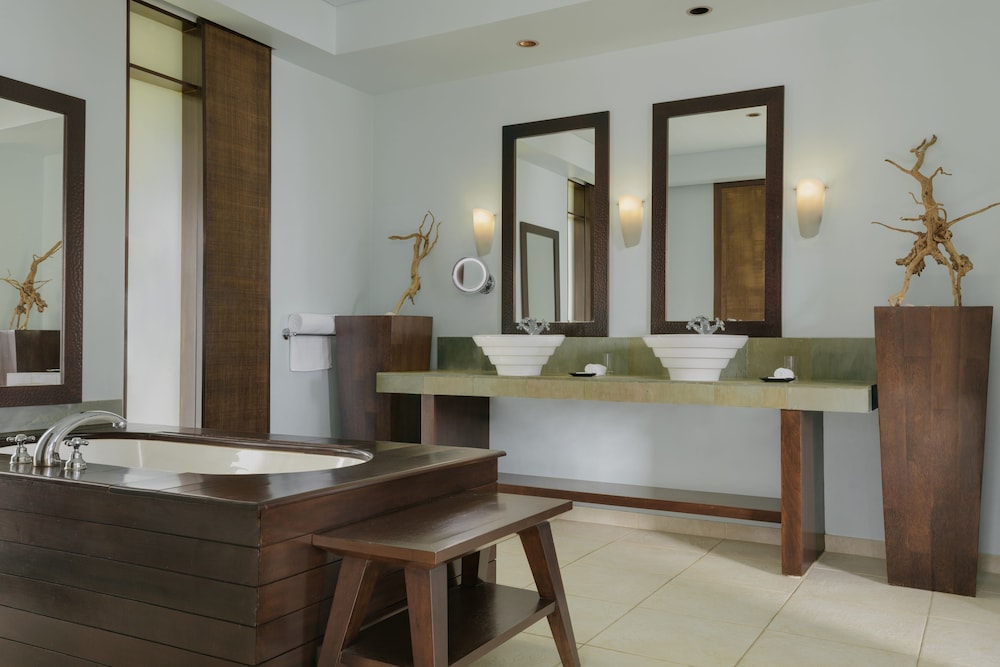 Fishermans Cove Resort 14/71
