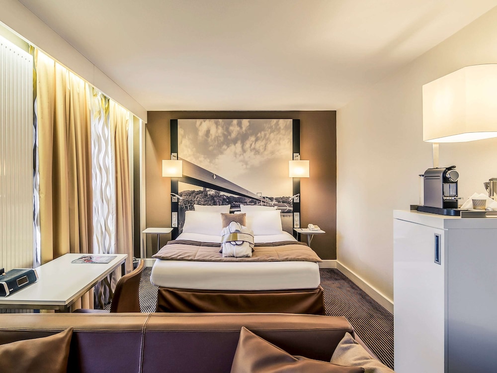 MERCURE CERGY PONTOISE CENTRE 43/70