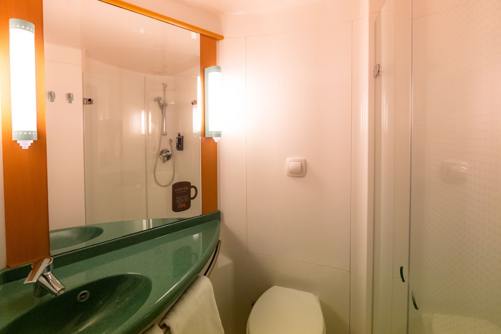 Ibis Besancon La City 73/74