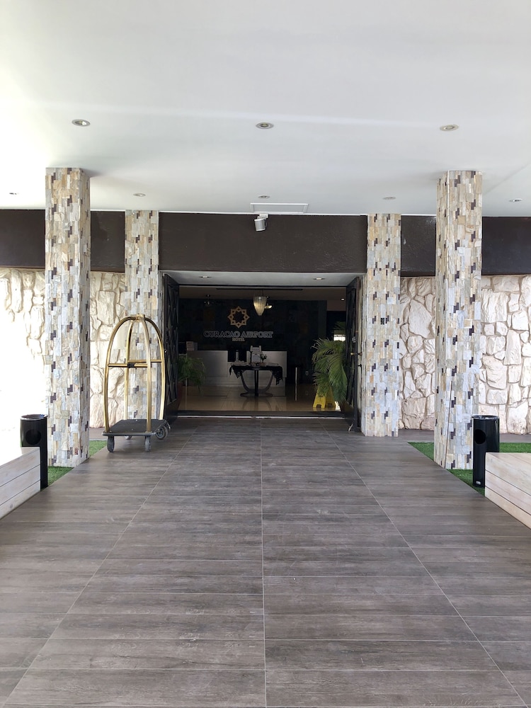 Curacao Airport Hotel 37/50